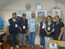 Funcionários do IBGE dentro do posto, na Subprefeitura Vila Prudente/Sapopemba