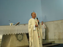 Missa na Igreja São Filipe Neri
com o Padre Norival