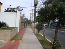 Calçada revitalizada na Avenida Santo Amaro