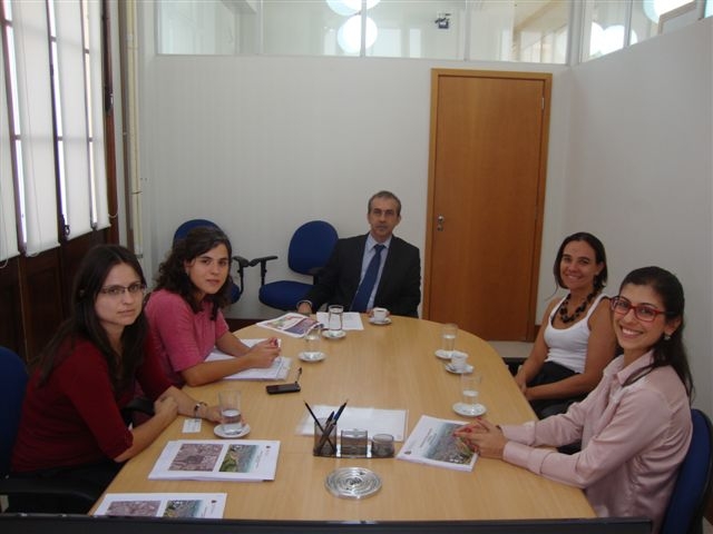 Secretário de Habitação em reunião com membros do Conselho de Habitação e Urbanismo