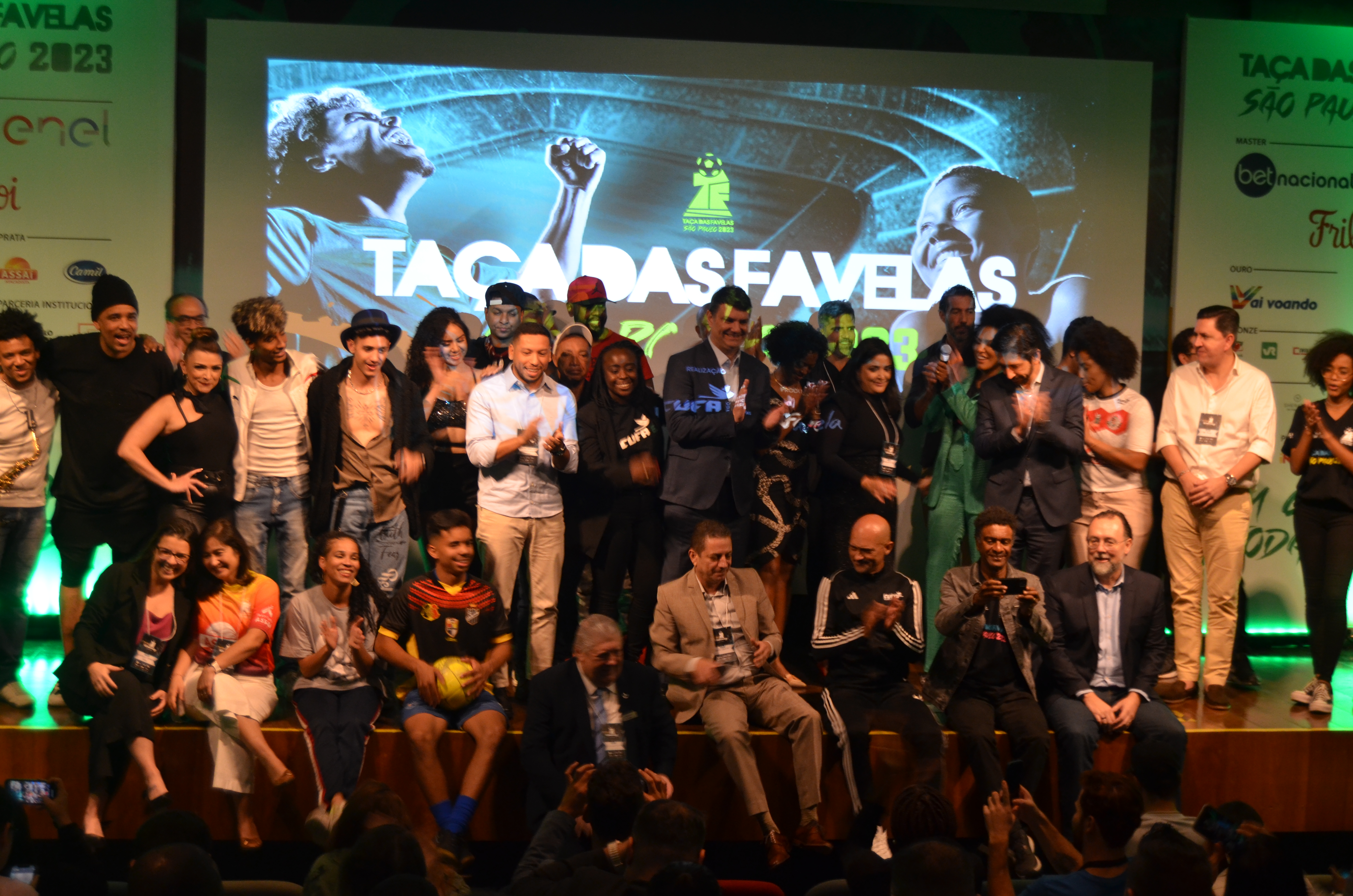 Na Imagem, Autoridades, Organizadores e Participantes da abertura da Taça das favelas