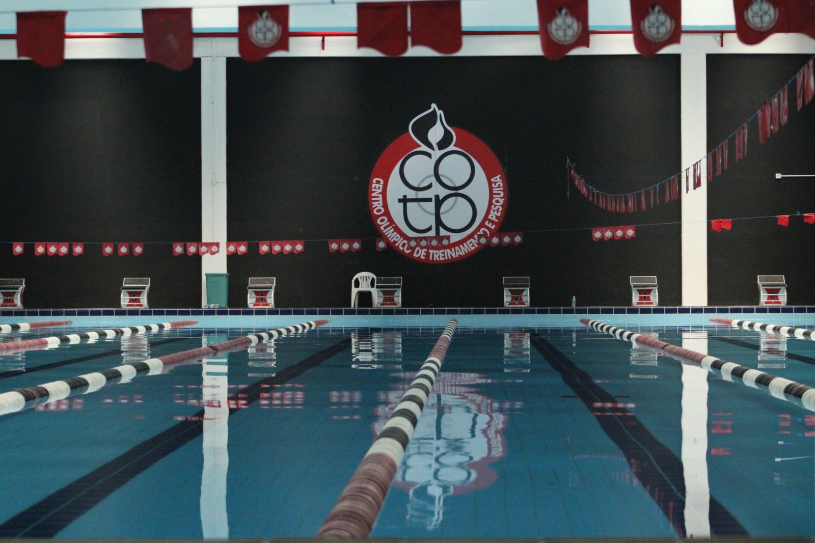 Na imagem, piscina olímpica do Centro Olímpico de Treinamento e Pesquisa.