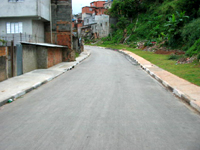 Rua facilita o acesso dos moradores e de outros serviços