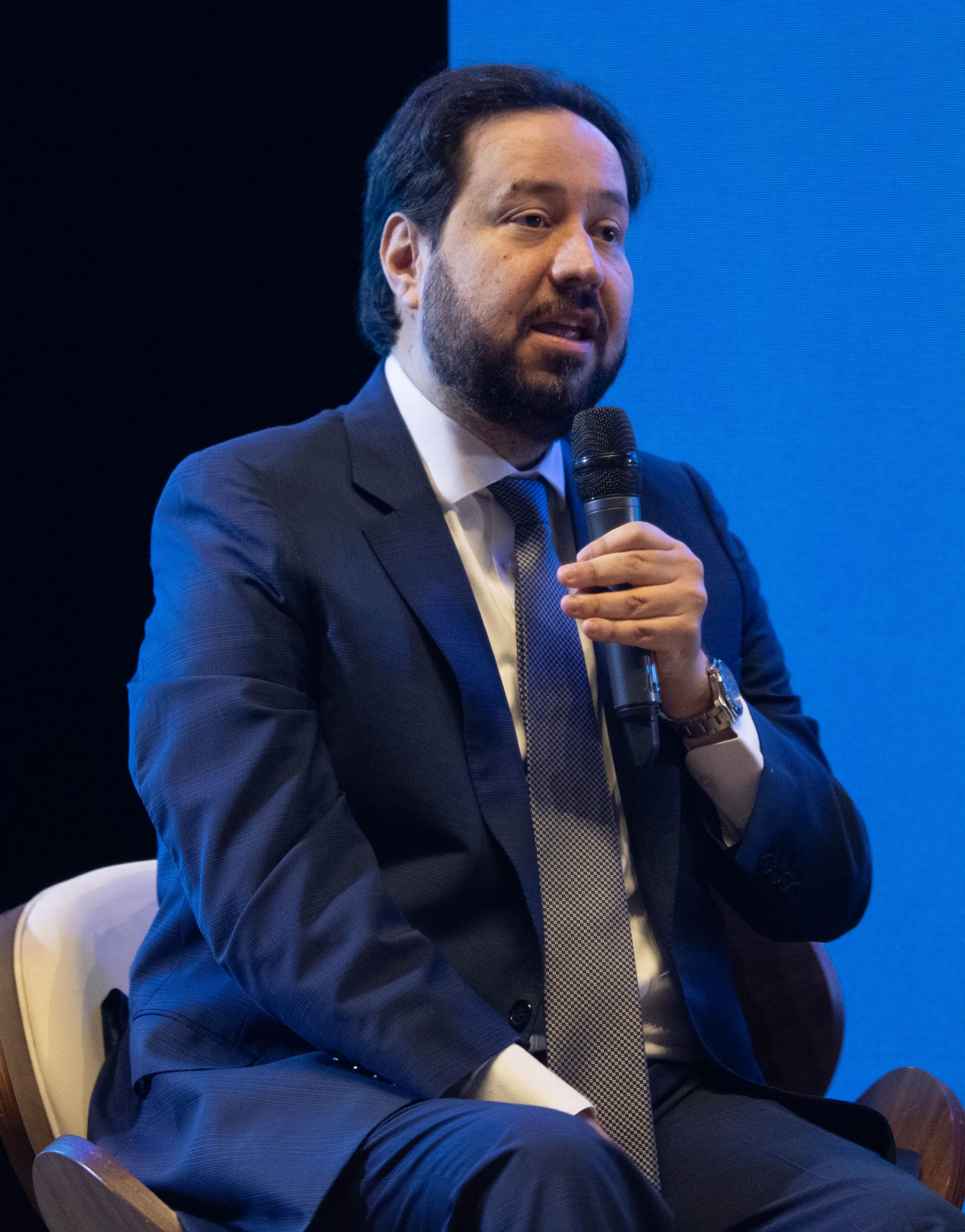Daniel Falcão discursando