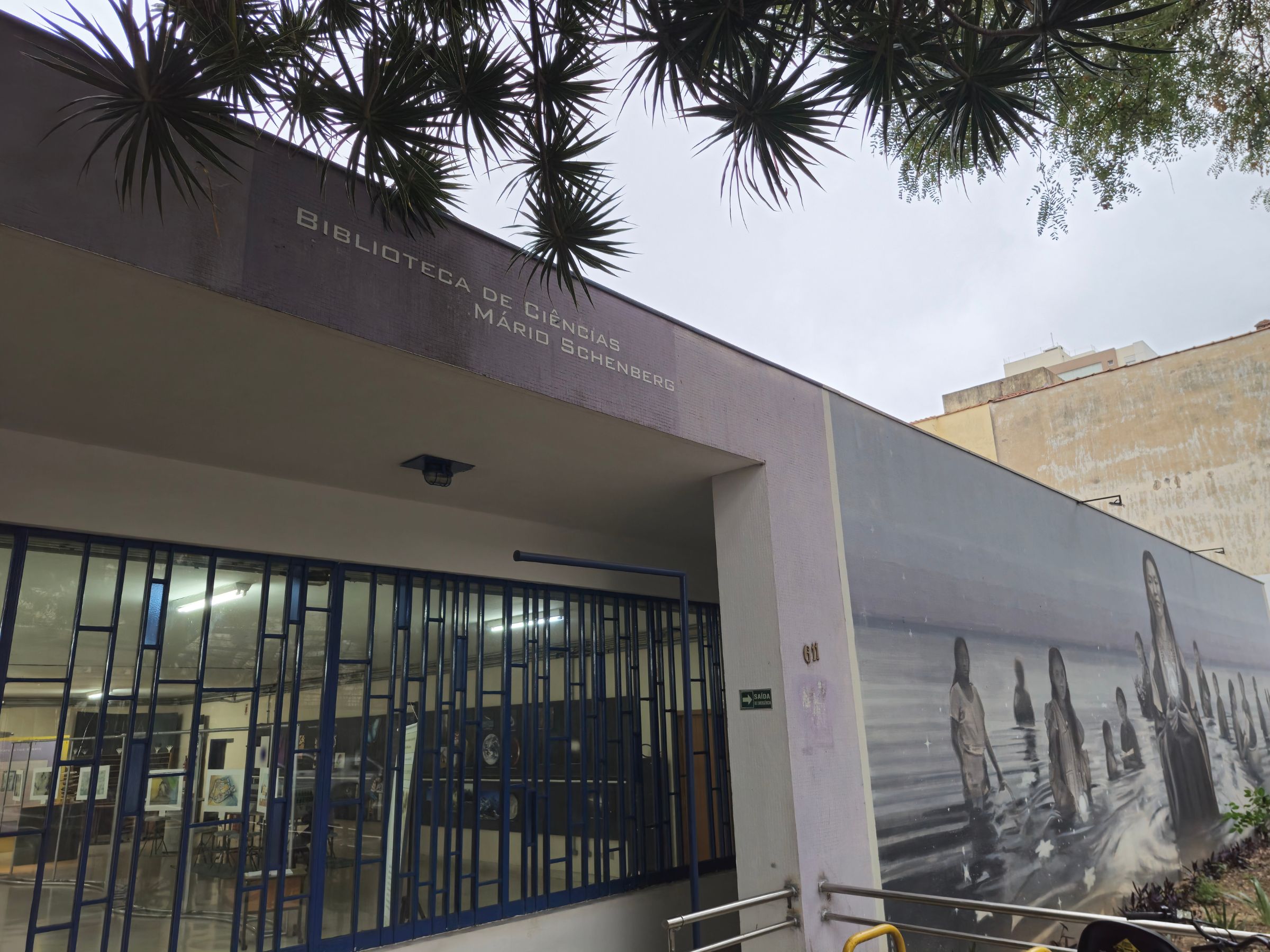Fachada da Biblioteca Pública Municipal Mário Schenberg. (Foto: Divulgação)