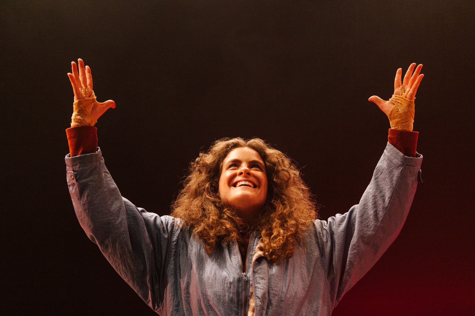 Espetáculo “Onde Vivem os Bárbaros” será apresentado no Teatro Cacilda Becker, de graça. Foto: Divulgação.