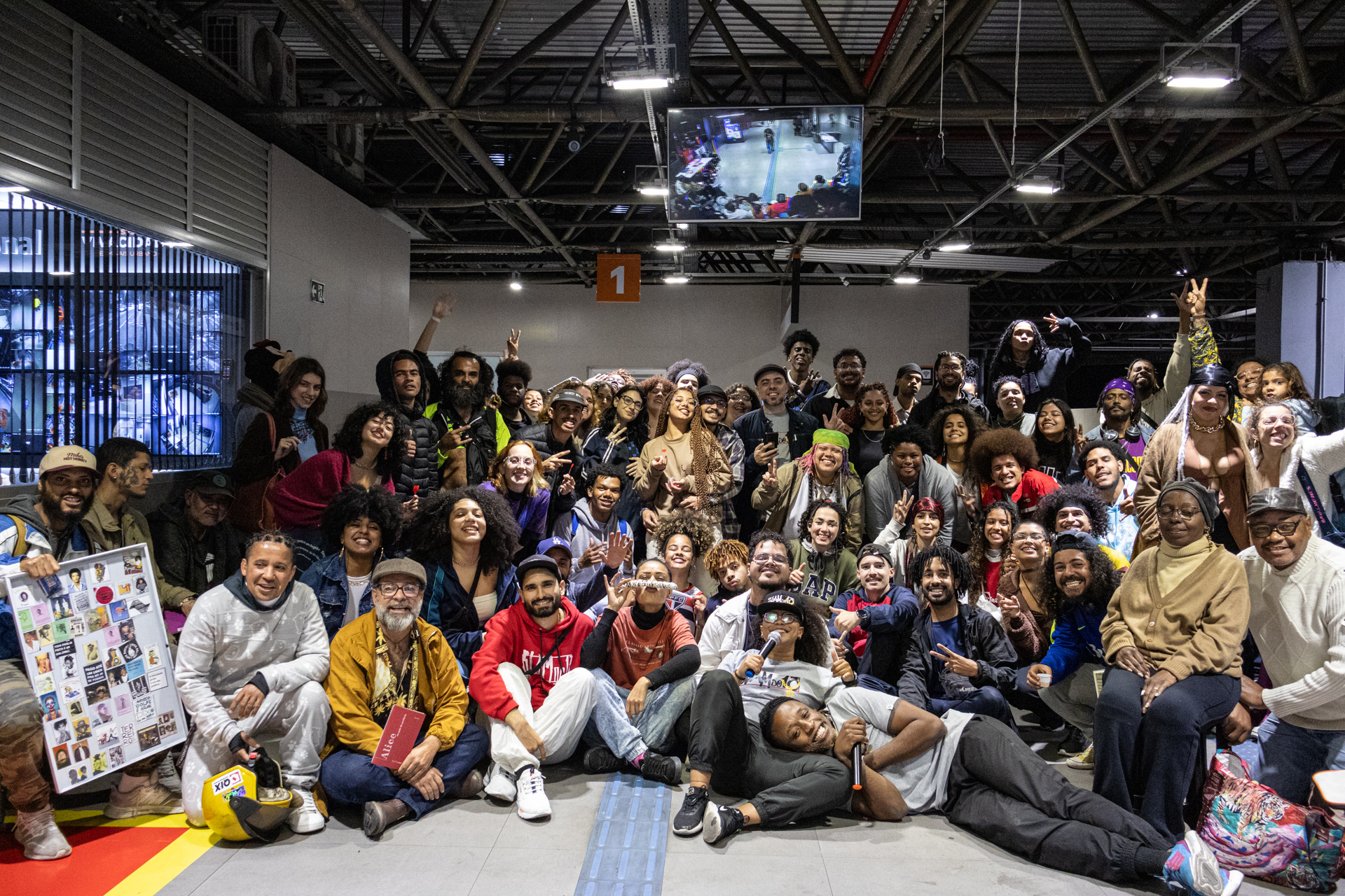 Foto tirada em julho deste ano, na edição de aniversário de 12 anos do Slam do 13 (Foto: Mel Almeida)