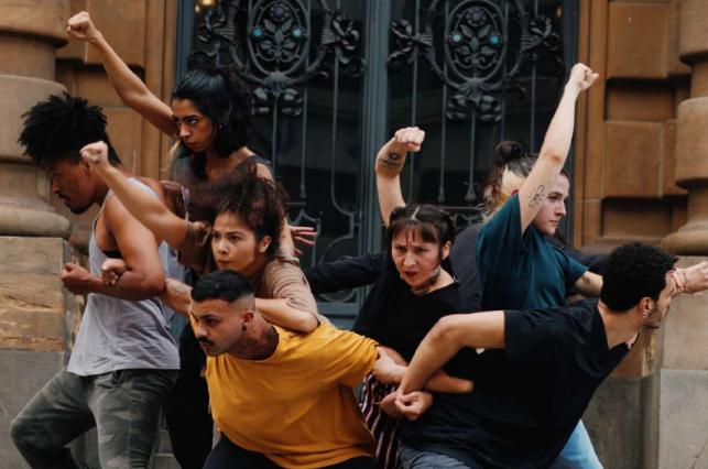 Espetáculo de Dança ATO, com Cia Fragmento de Dança. Crédito: divulgação Fluxo SP