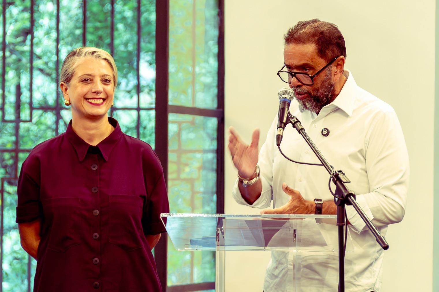 Luiza Thesin ao lado do Secretário de Cultura e Economia Criativa, Totó Parente.