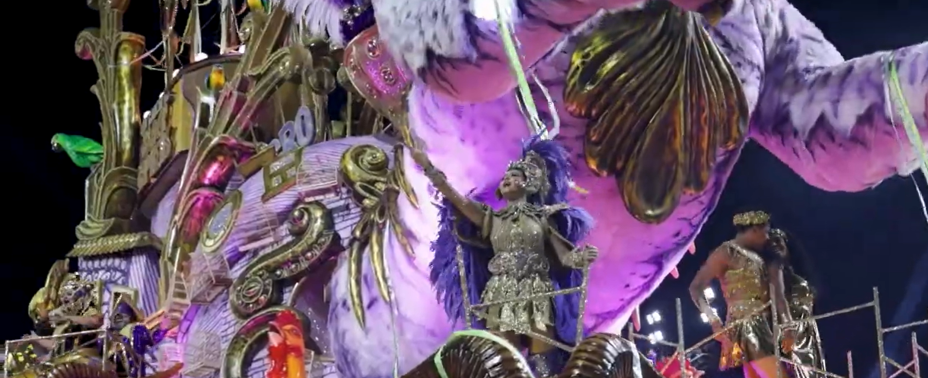 O maior Carnaval do Brasil fez o Sambódromo tremer