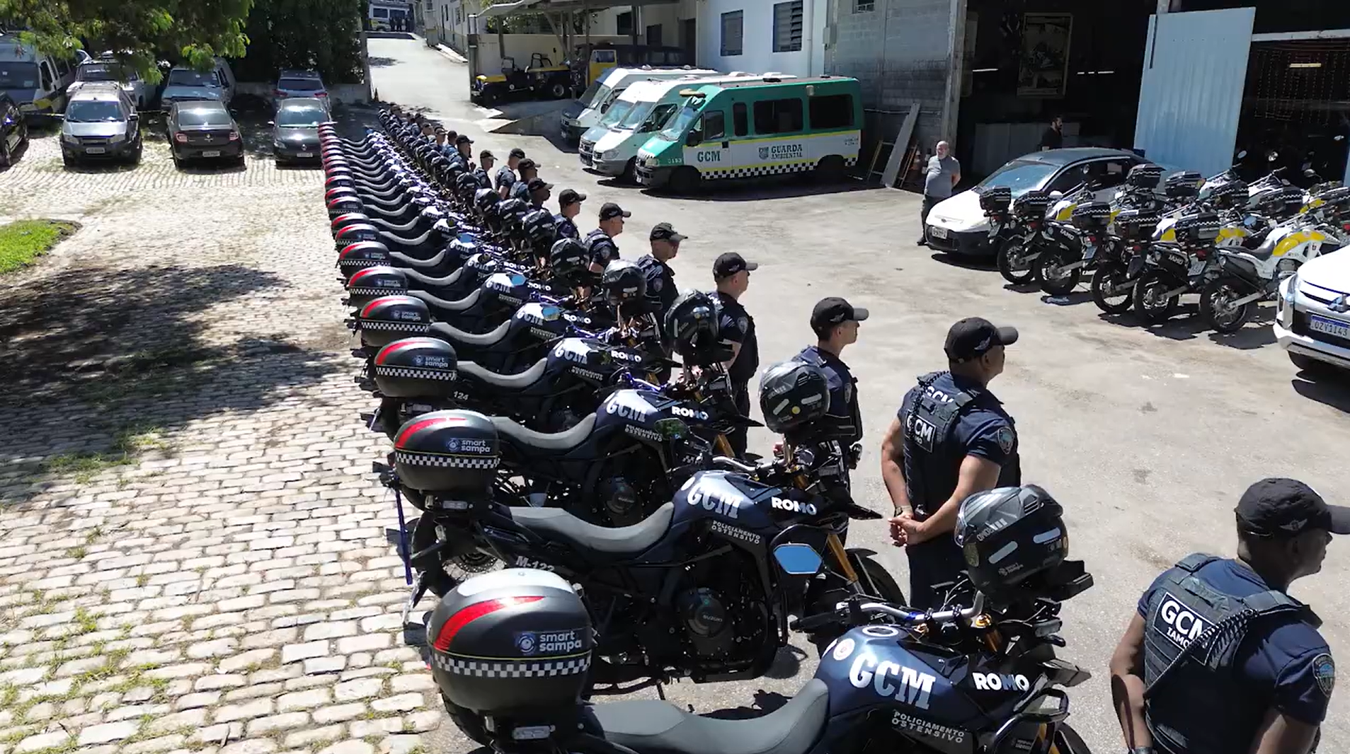 Prefeitura reforça a GCM com novas motos, armas e equipamentos náuticos