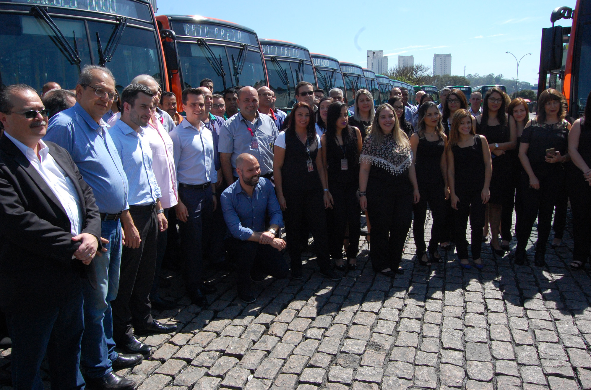 1084562-20181002_Entrega_de_Novos_Onibus_Viacao_Gato_Preto_LG_1.jpg
