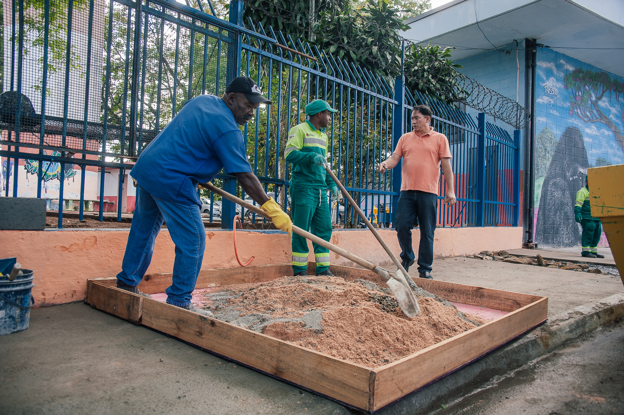 1096608-MUTIRÃO MÁRIO COVAS – Programa CALÇADA NOVA, no ITAIM PAULISTA