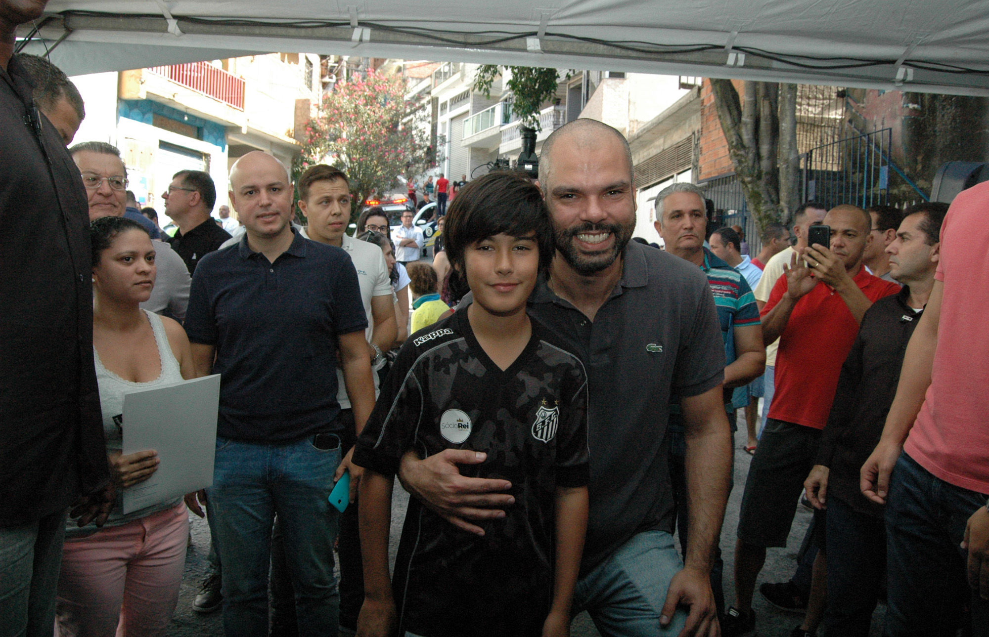 1108300-20180505_Entrega_de_Titulo_de_Regularizacao_Fundiaria_LG_1.jpg