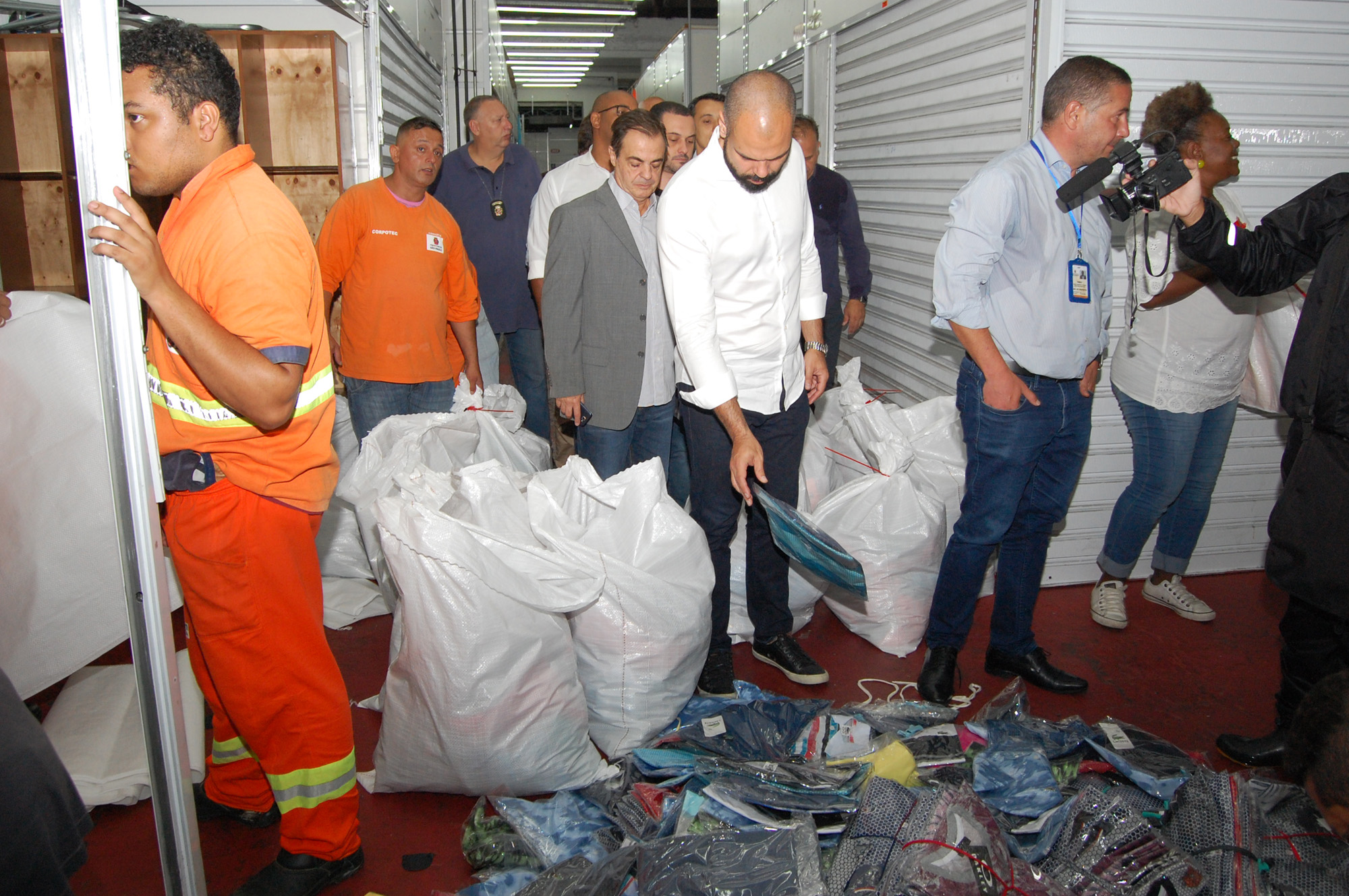 1162447-Operação contra Comercio Ilegal