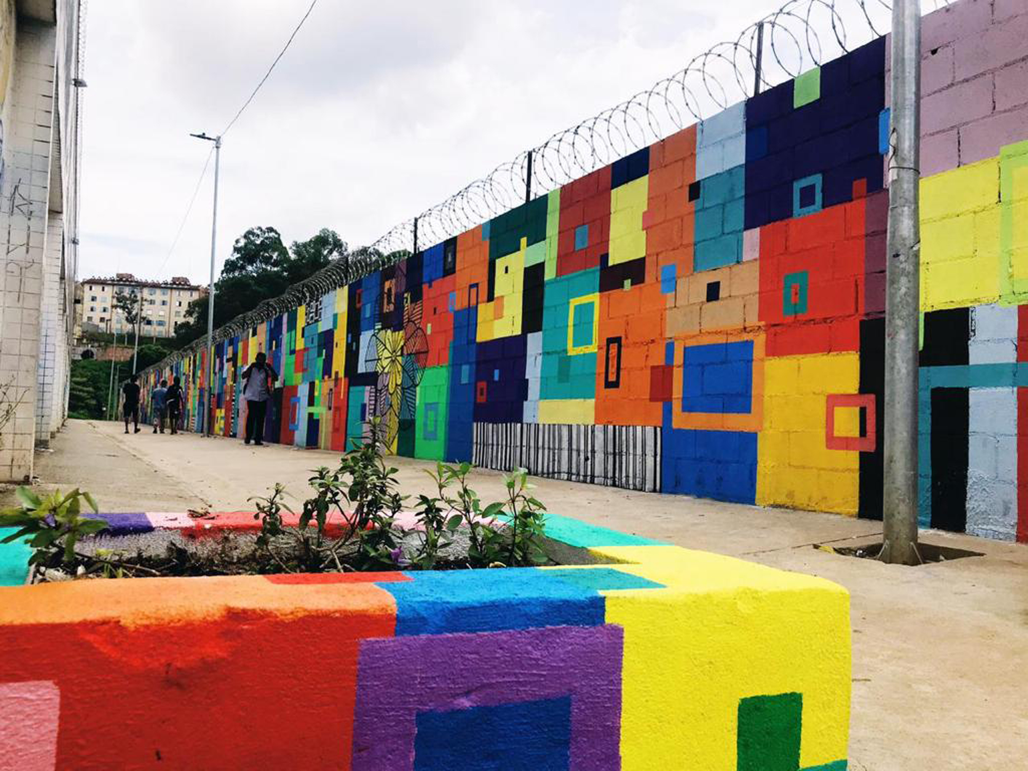 1248825-Grafites em Cidade Tiradentes