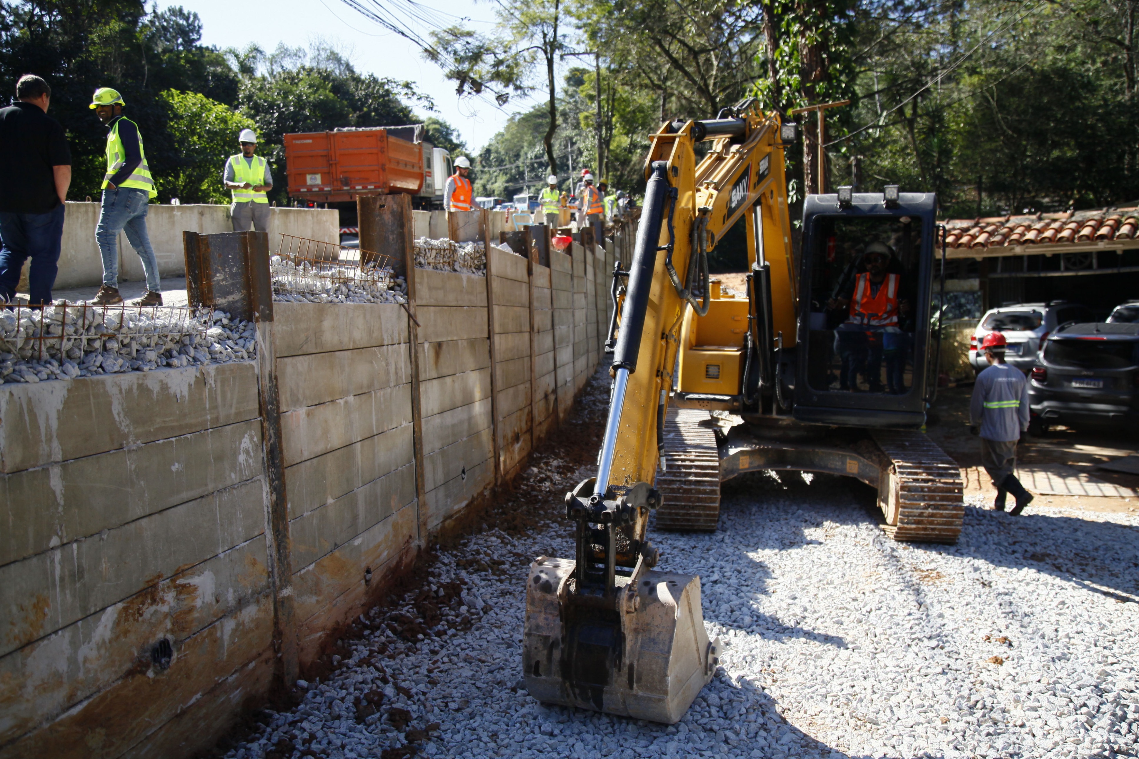 1327533-Visita às Obras de Recuperação das Contenções e Recomposição de Taludes