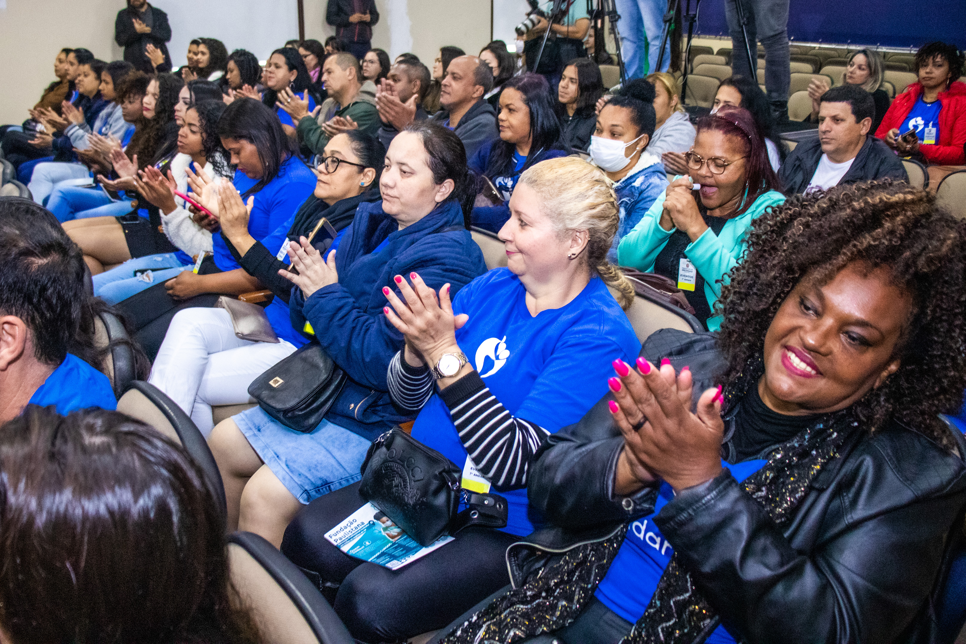 1612309-Formatura dos Alunos do Programa Foco” e Cuidar Bem”