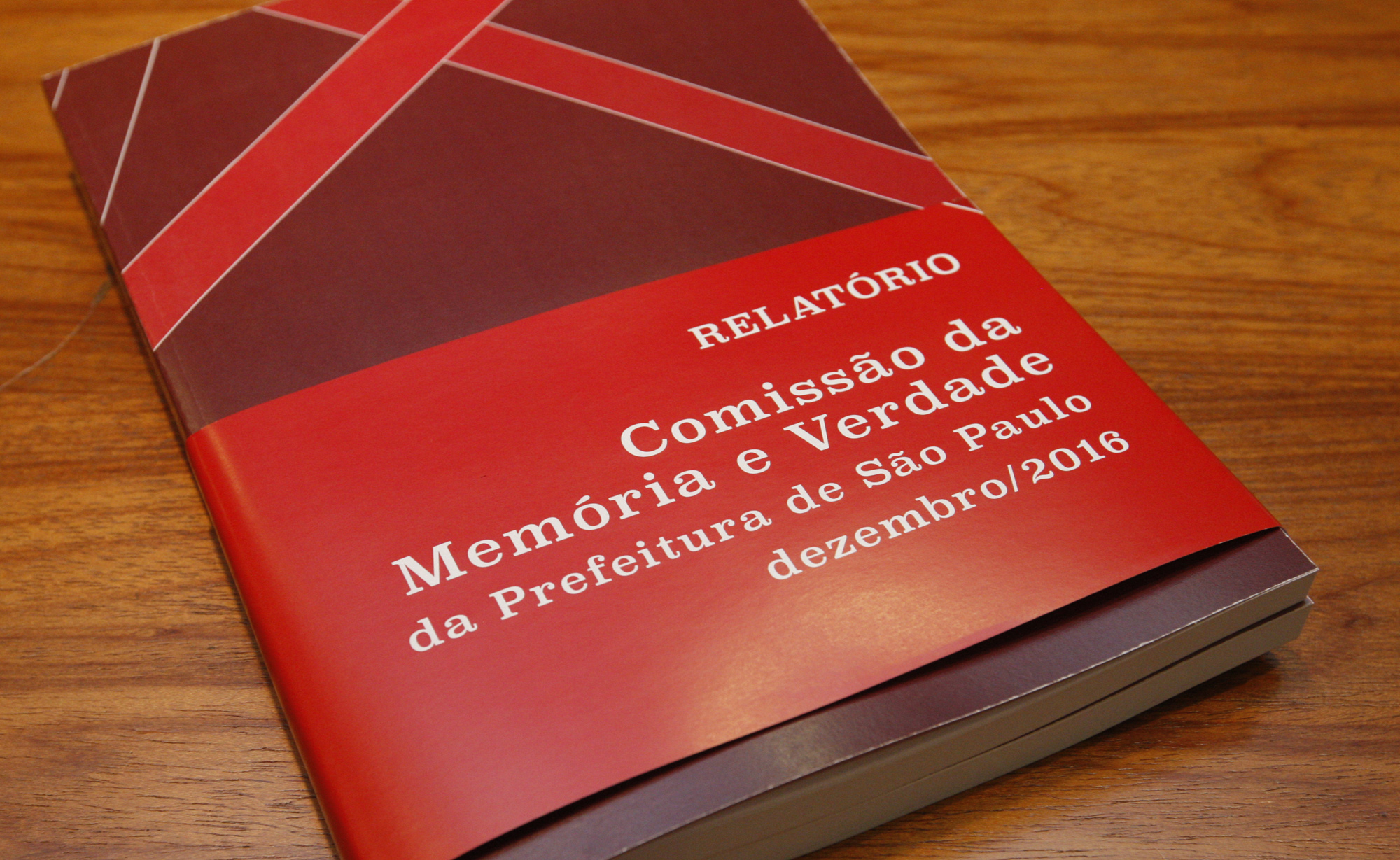 1941886-ENTREGA DO RELATÓRIO DA
COMISSÃO DA MEMÓRIA E VERDADE DA PREFEITURA DE SÃO PAULO
