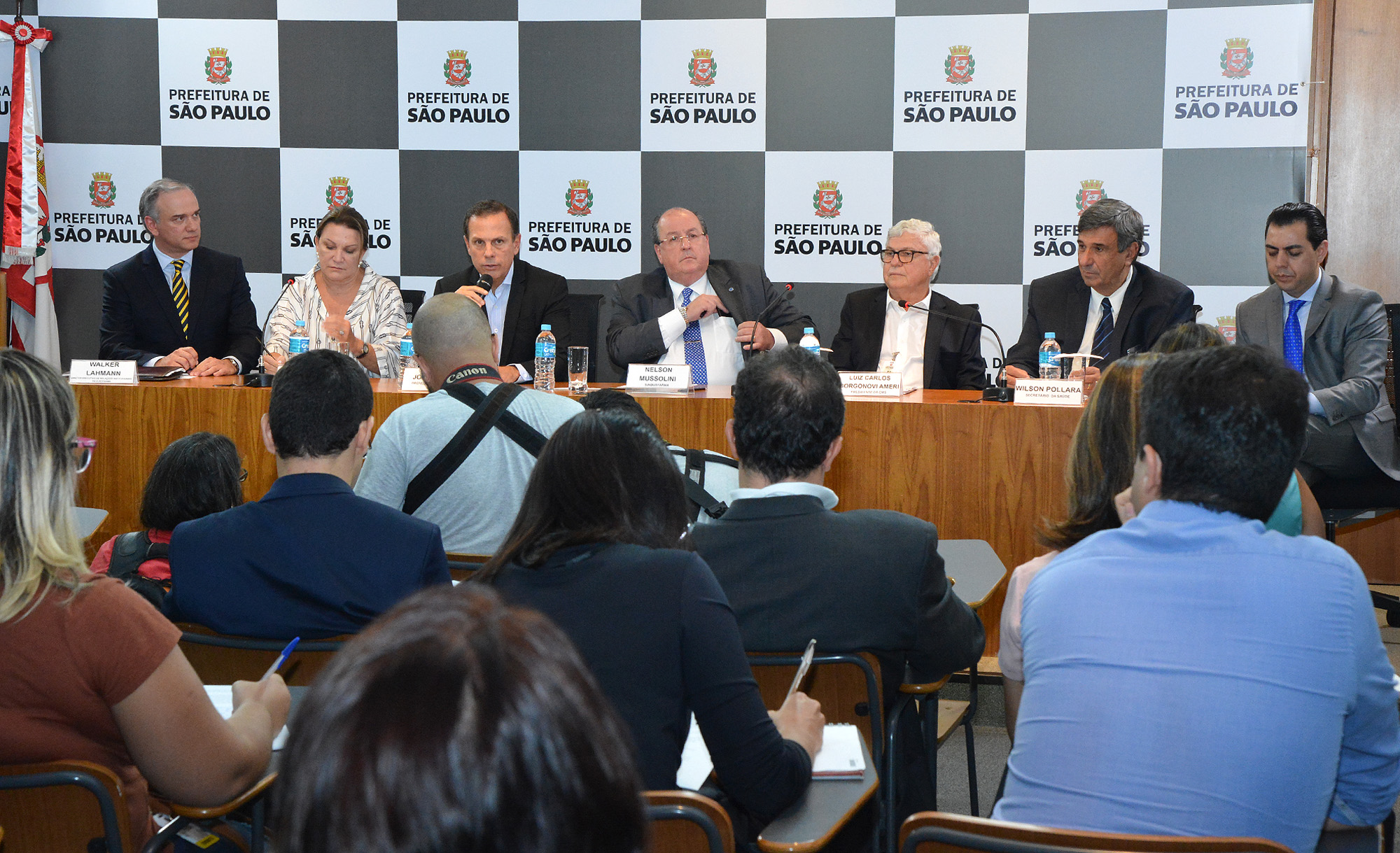 789754-Coletiva de Imprensa sobre remédios emergenciais
