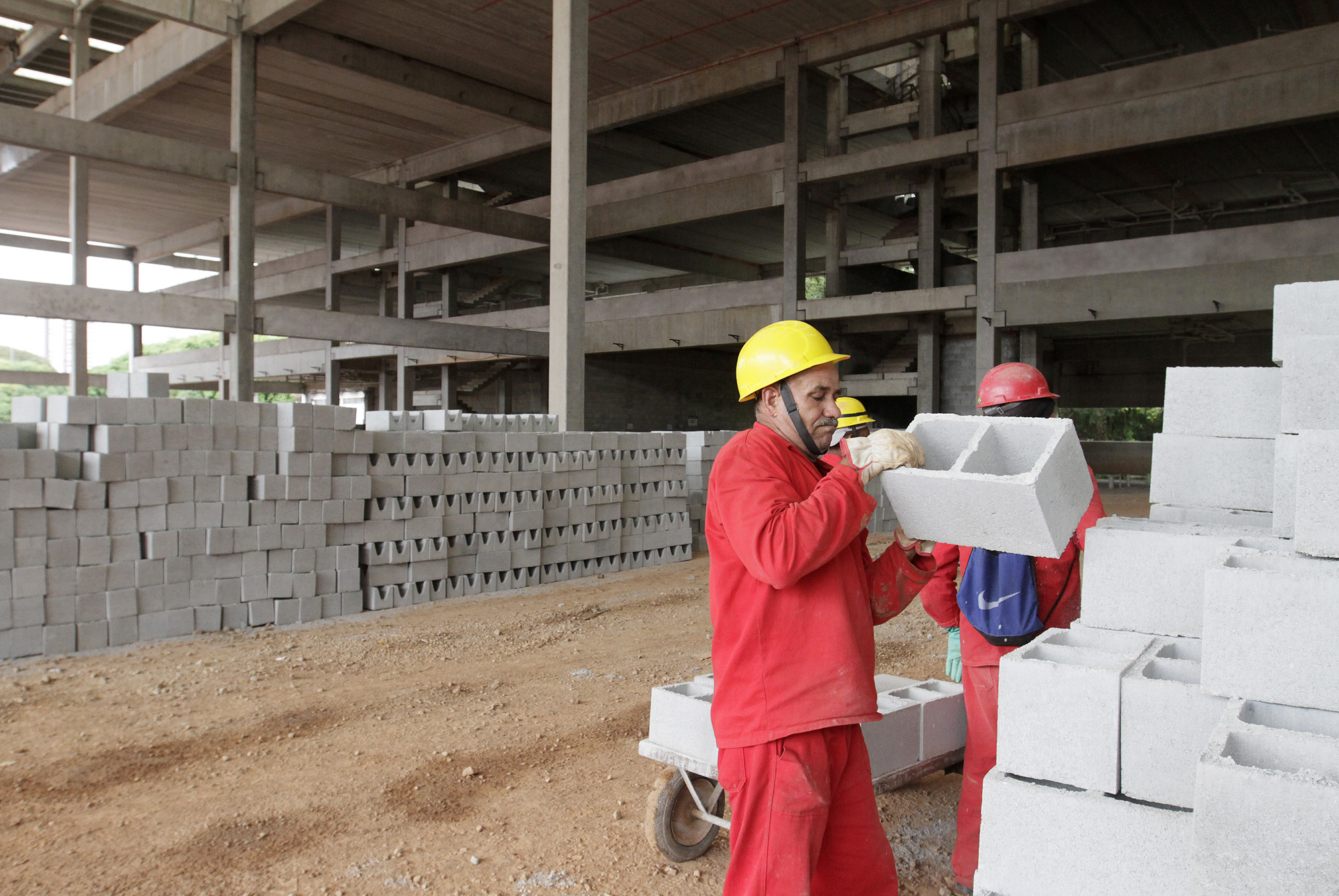 844511-Vistoria às Obras da Fábrica do Samba