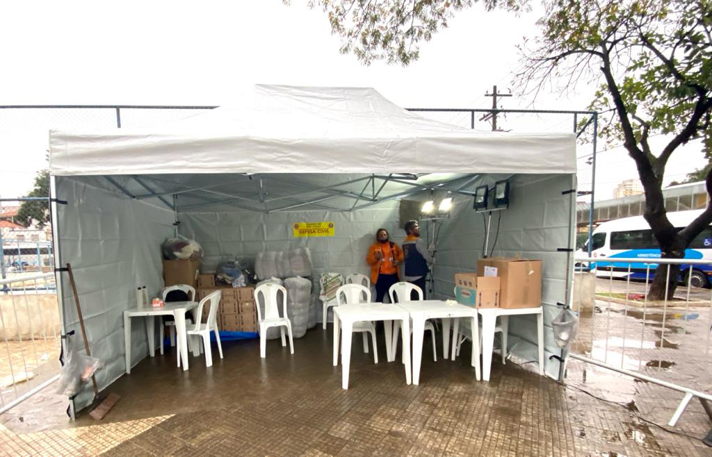 927599-Tenda para Atendimento na Praça Princesa Isabel