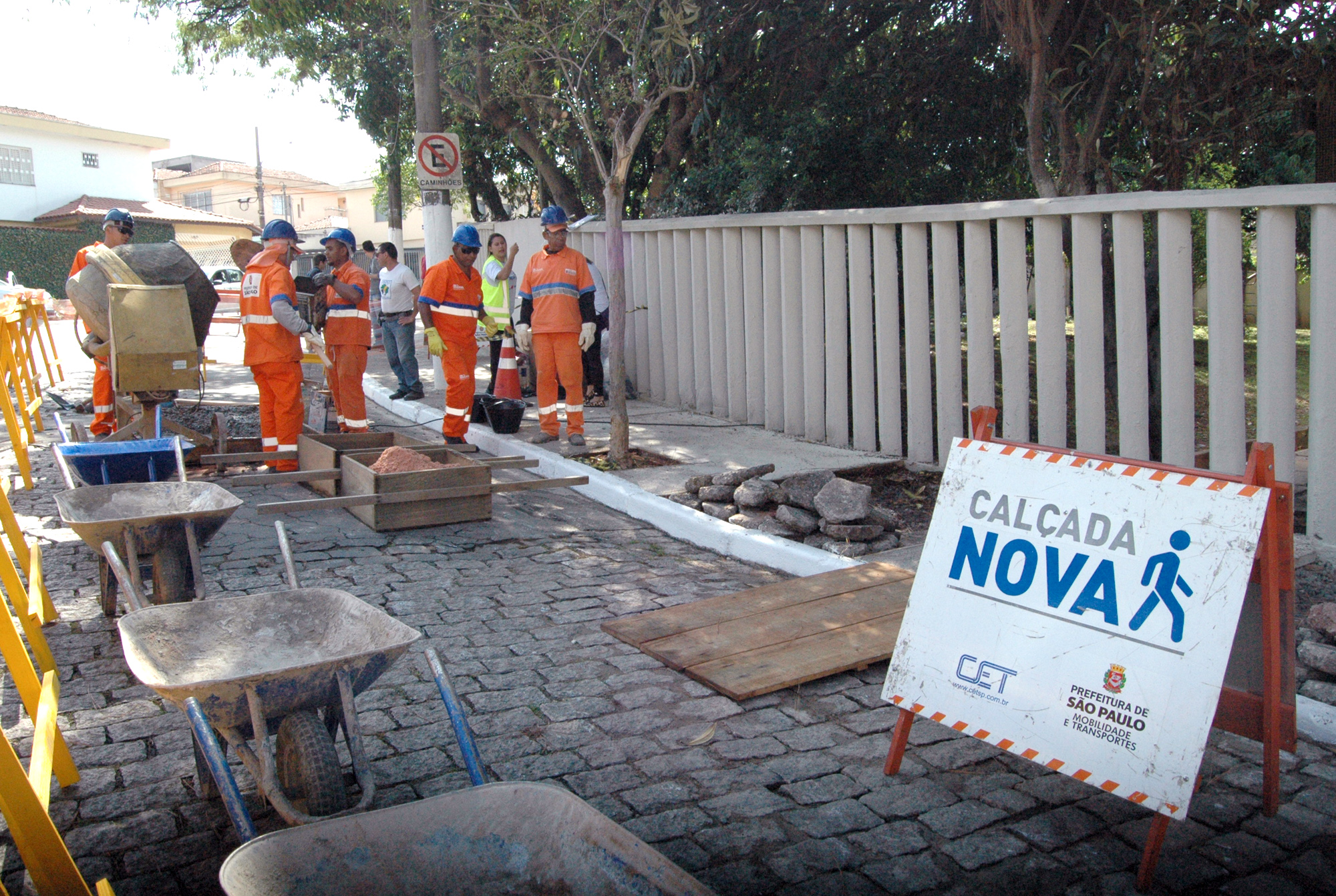 942934-Mutirão Mario Covas . Calçada Nova . Vila Arapuã