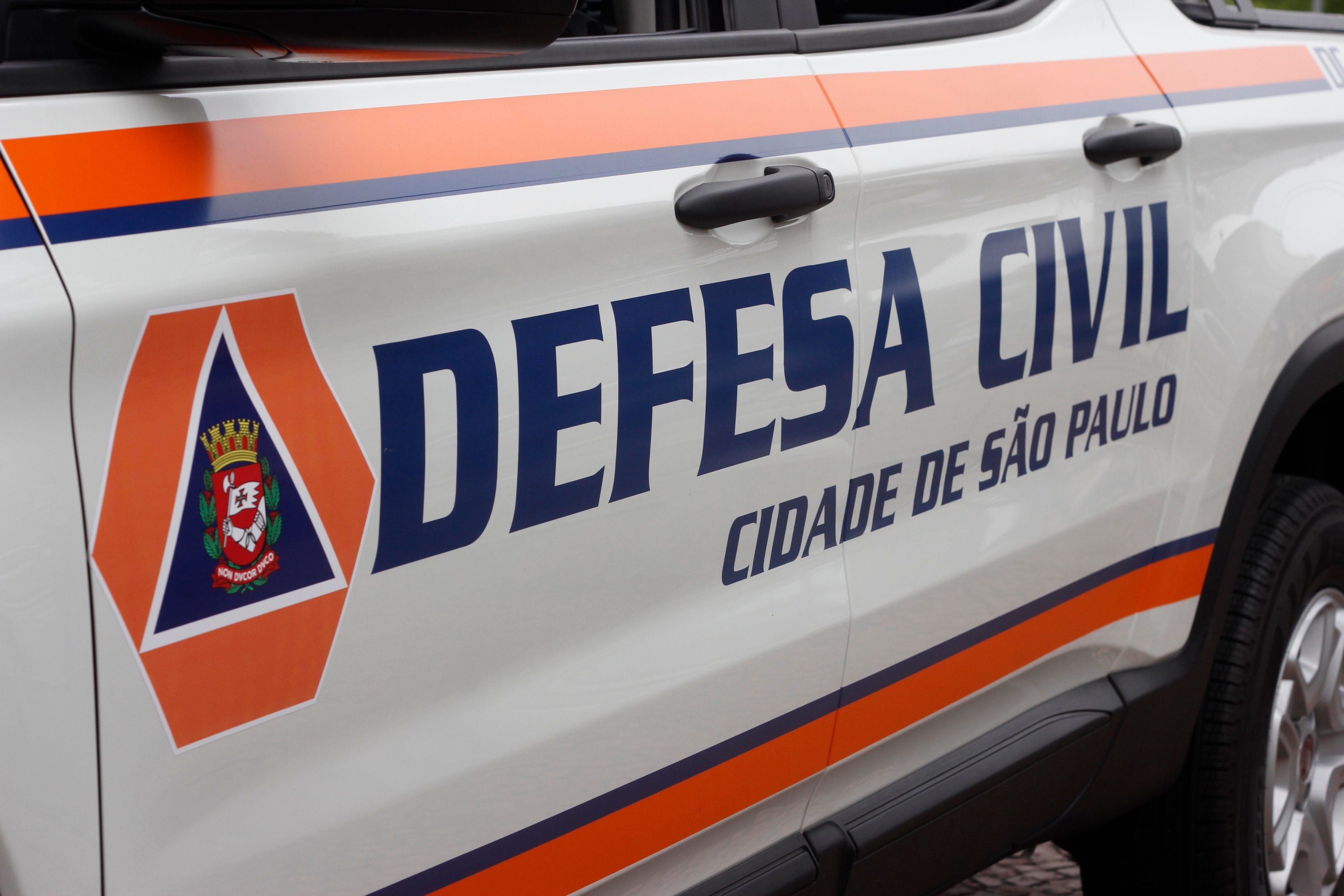 974819-Entrega de Viaturas para a Defesa Civil