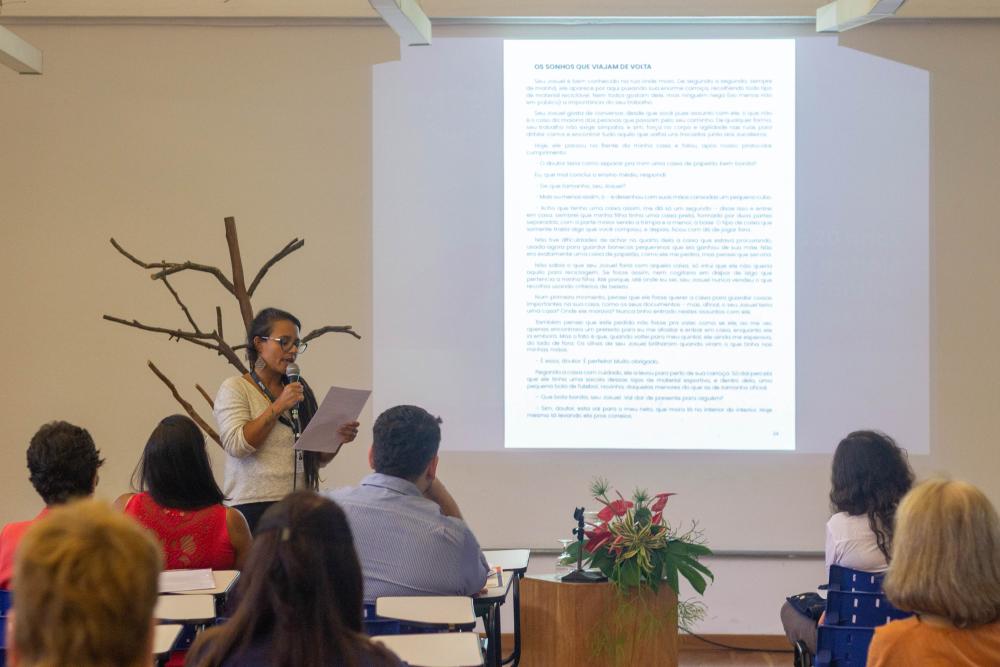 Imagem mostrando uma atividade na UMAPAZ