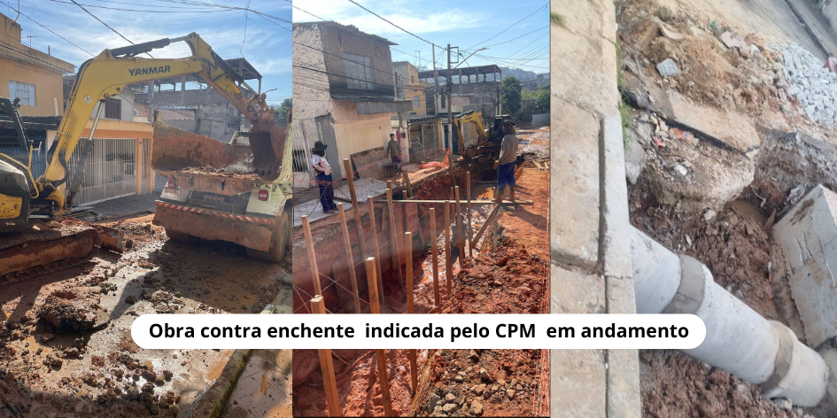 A imagem é um mosaico de três fotografias que mostram uma obra de drenagem urbana em andamento numa rua de bairro residencial, com o objetivo de combater enchentes. Nomeio da imagem, há uma faixa branca com o texto: 