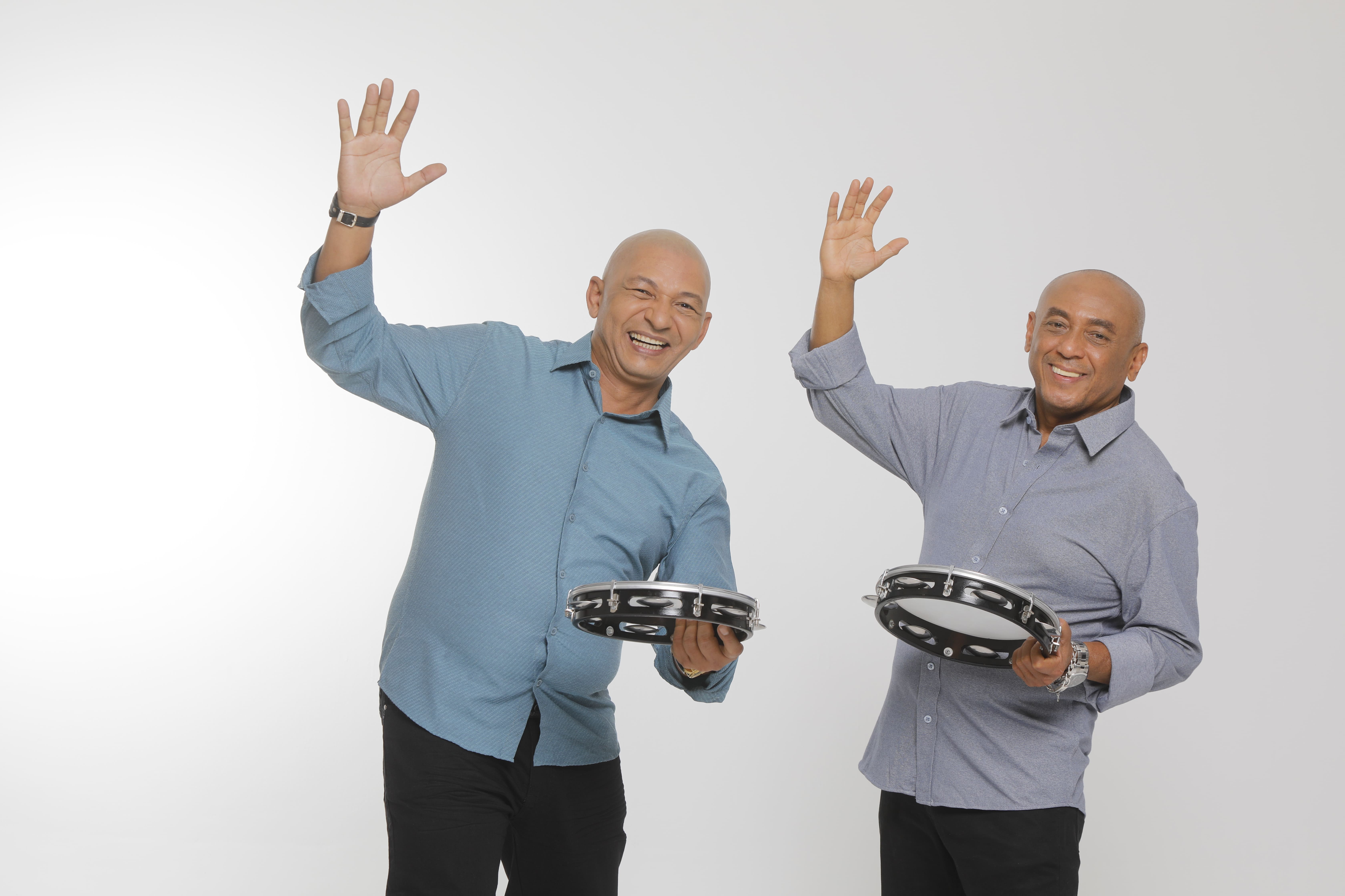 Caju e Castanha, dupla da música popular nordestina, celebra mais de 45 anos de carreira às 16h deste sábado (17) (Foto: Divulgação)