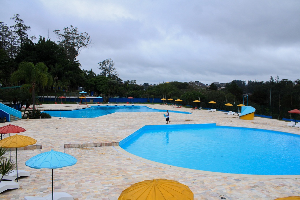 Piscina recém reformada do Centro Esportivo Naútico Guarapiranga.