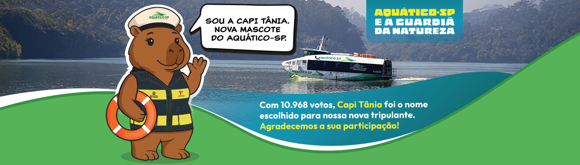 Capi Tânia em terra com o Aquático-SP no fundo